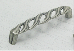 wmn.695.128.00t4 giusti. ручка-скоба, беленое старое серебро, 128 мм